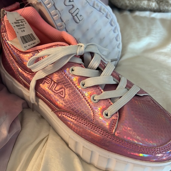 Metallic pink 8 M never worn - Picture 3 of 5